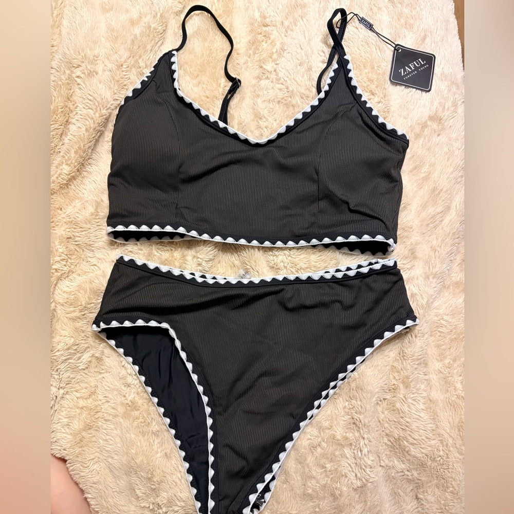 Zaful Black Bikini Set with White Trim